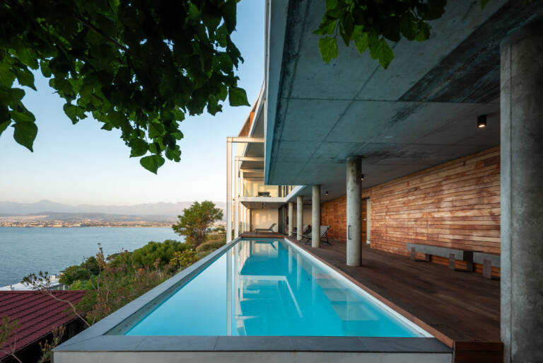 22 protea gordons bay 01 infinity pool with ocean view 768x513
