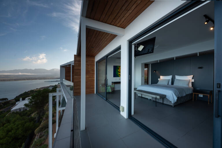 22 protea gordons bay 25 bedroom balcony with indoor outdoor 768x513