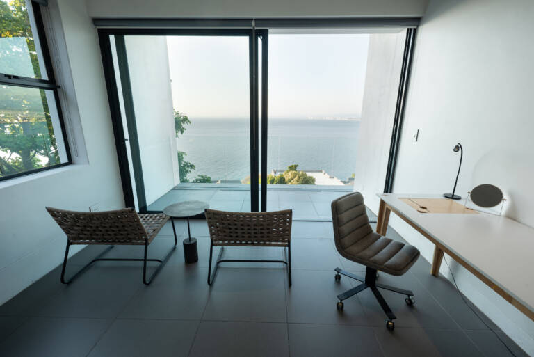 22 protea gordons bay 35 modern bedroom with work desk 768x513