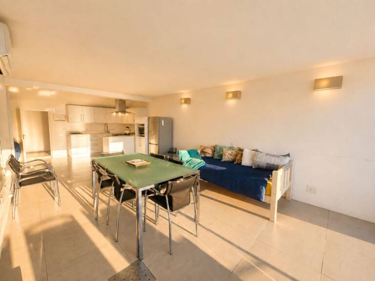 24 gordonia gordons bay 18 entertainment area with kitchen and braai 1 768x576