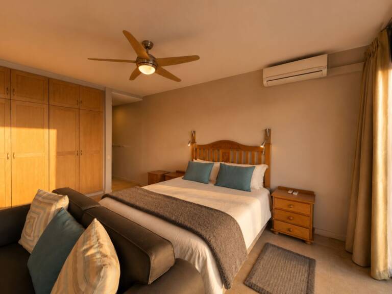 24 gordonia gordons bay 20 bedroom with en suite bathroom 1 768x576