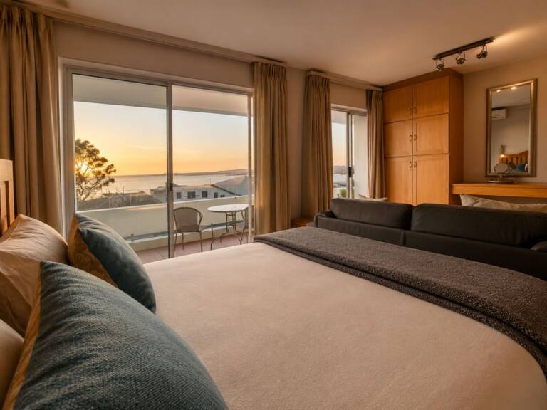 24 gordonia gordons bay 21 bedroom with ocean view 768x576