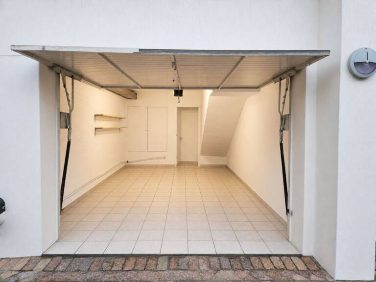 24 gordonia gordons bay 33 holiday house with garage parking 1 768x576