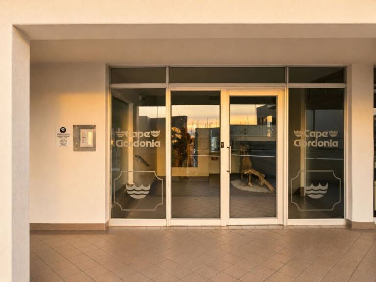 24 gordonia gordons bay 37 beach front self catering with building entrance 768x576