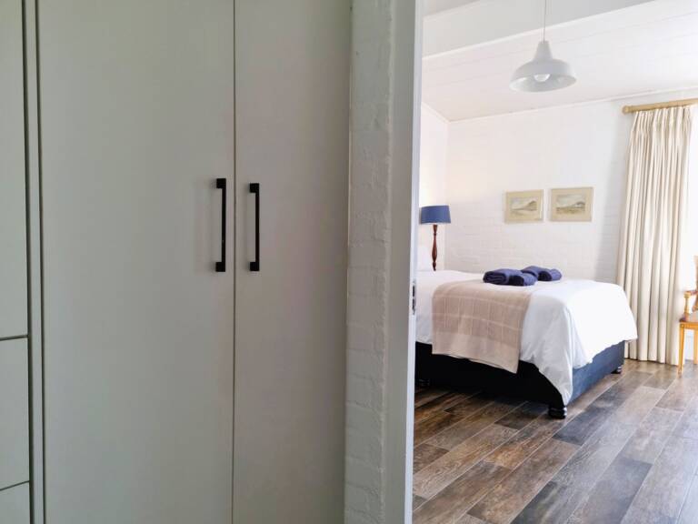 75 protea gordons bay 23 bedroom with wardrobe 1 1 768x576