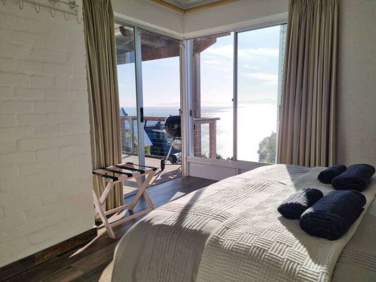 75 protea gordons bay 27 bedroom with sea views 1 768x576