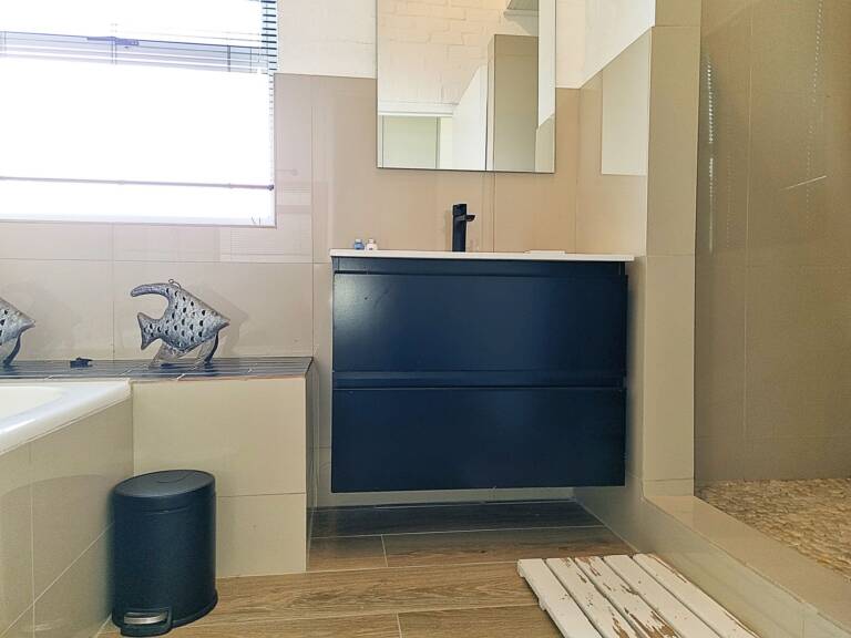 75 protea gordons bay 32 modern bathroom with bath and shower 1 768x576