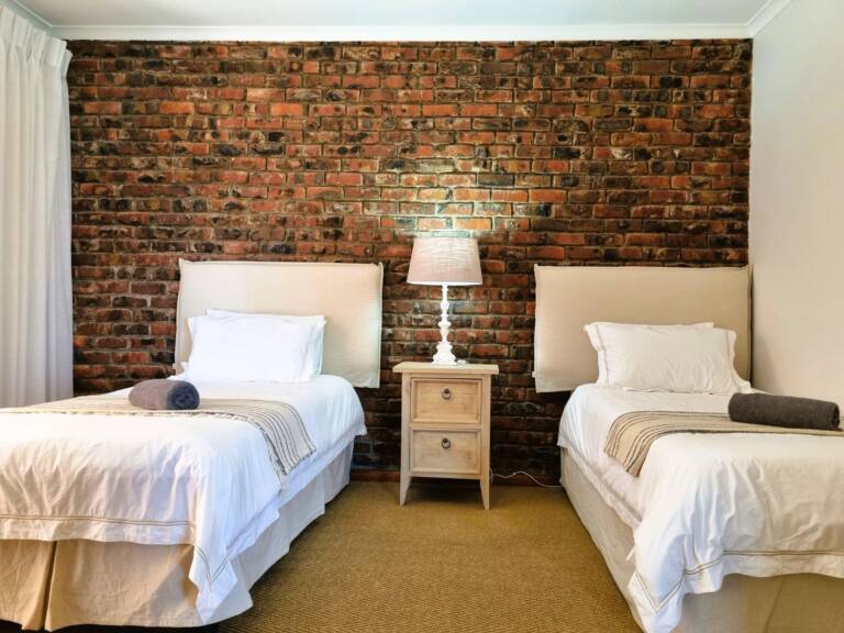 79 protea gordons bay 16 2 single beds with quality linen 1 768x576