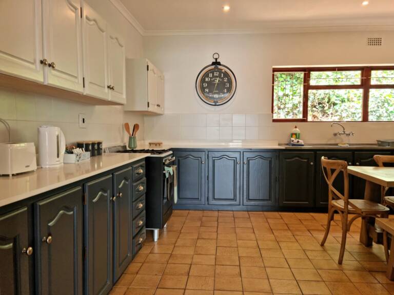 79 protea gordons bay 20 fully equipped with dining 1 1 768x576