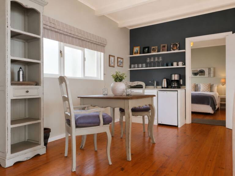 amazing view villa gordons bay 18 kitchenette with coffee making appliances 768x576