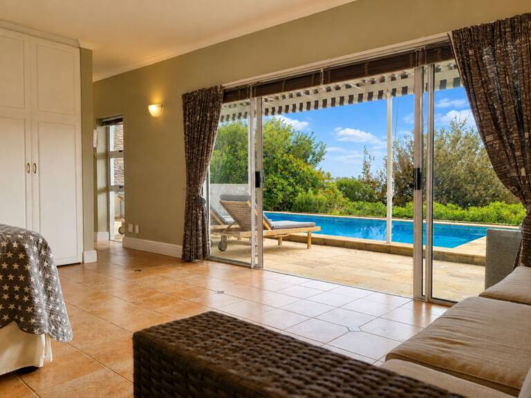 amazing view villa gordons bay 34 bedroom with swimming pool view 768x576