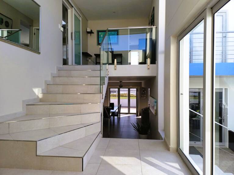 antilles on the beach gordons bay 04 villa with 6 bedrooms 768x576