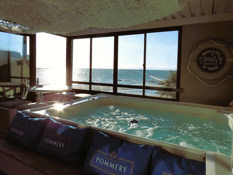 beach2anchor gordons bay 01 self catering townhouse with jacuzzi 768x576
