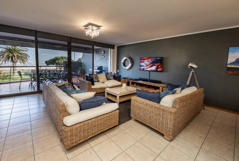 beach2anchor gordons bay 02 living room with ocean view 768x518
