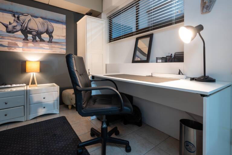 beach2anchor gordons bay 19 bedroom with work desk 768x511