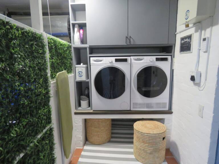 beach2anchor gordons bay 28 laundry with washer and dryer 768x576