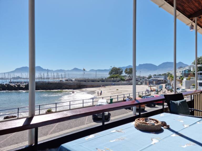 bikini beach holiday home gordons bay 01 beachfront selfcatering holiday house 768x576