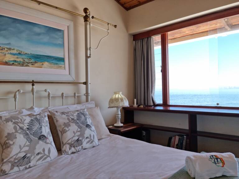bikini beach holiday home gordons bay 07 bedroom with ocean view 768x576