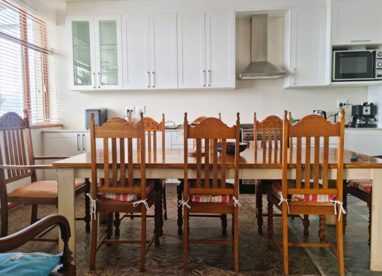 bikini beach holiday home gordons bay 19 fully equipped with kitchen 768x556