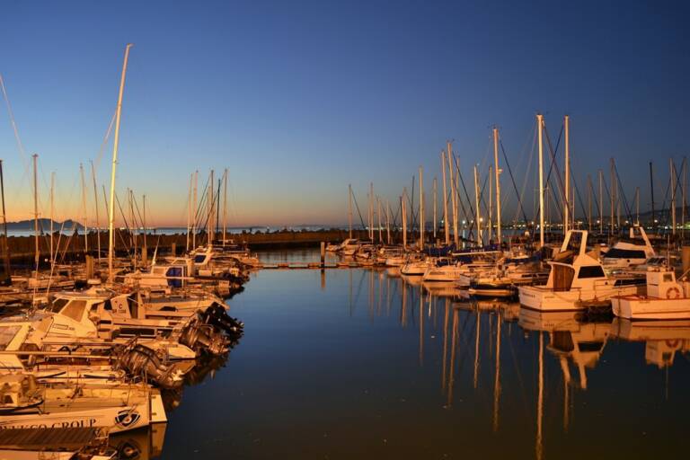 bikini beach holiday home gordons bay 35 yachts with sunset 768x512
