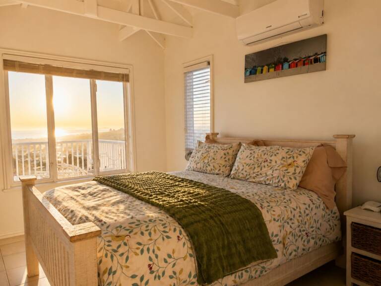 bolussi house gordons bay 26 bedroom with ocean view 768x576
