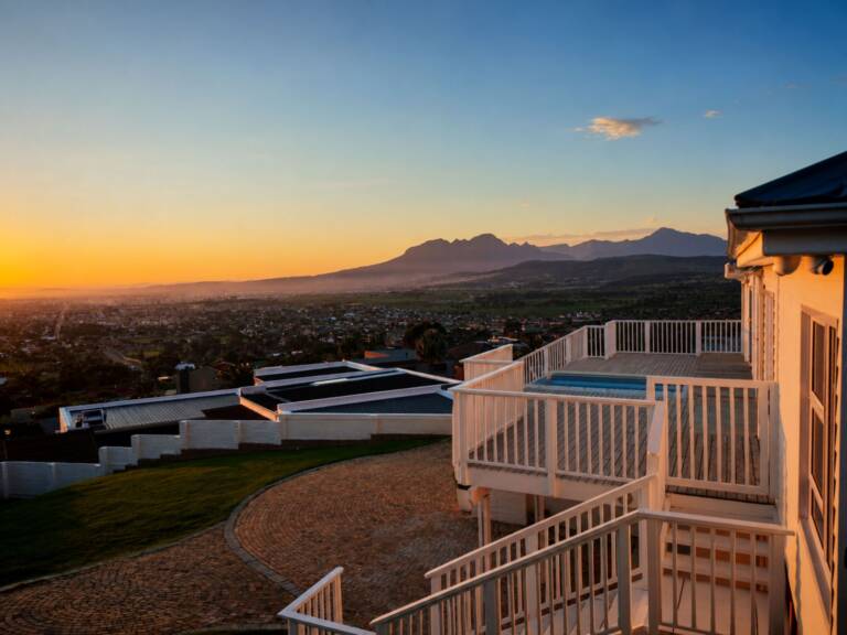 bolussi house gordons bay 40 helderberg holiday house with sea view 768x576