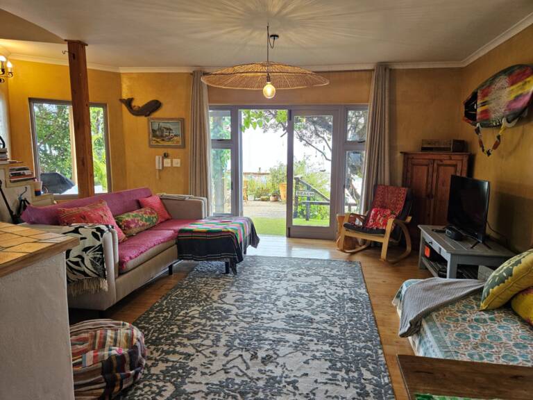 cardamom cottage gordons bay 07 holiday cottage with living room 768x576
