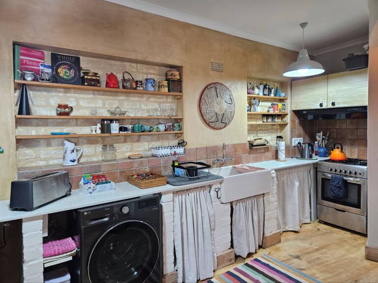 cardamom cottage gordons bay 12 kitchen with washing machine 768x576