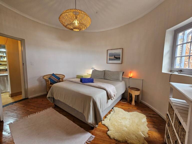 cardamom cottage gordons bay 15 bedroom with private bathroom 768x576