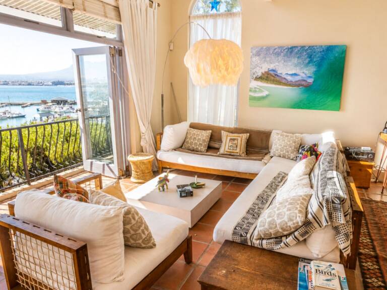 cardamom house gordons bay 04 self catering character home with panoramic sea view 768x576