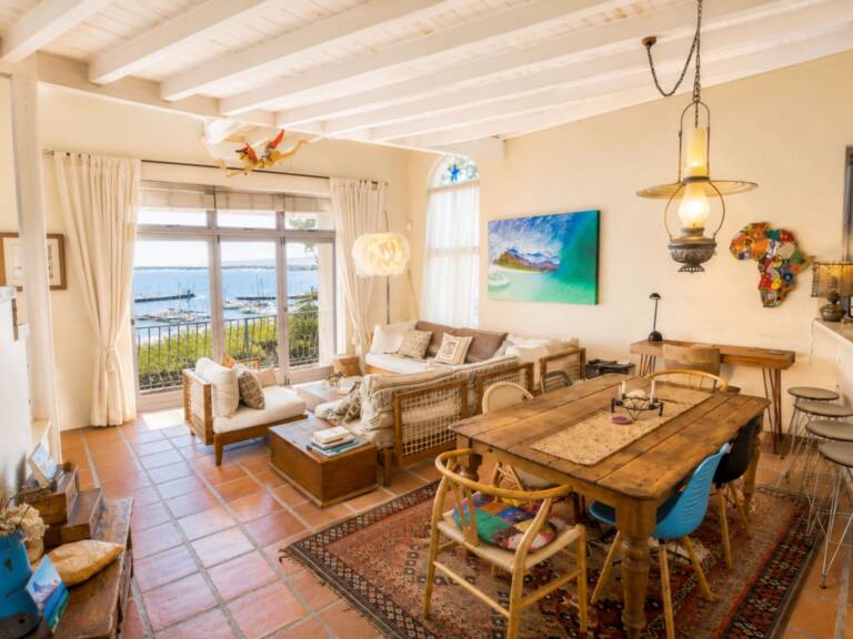 cardamom house gordons bay 06 holiday house with panoramic sea view 768x576