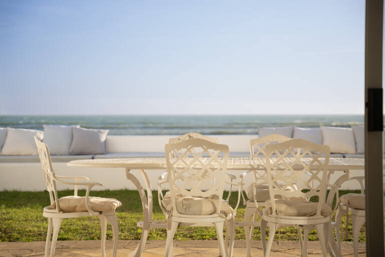 casa blanca gordons bay 33 beach access with dining 768x512