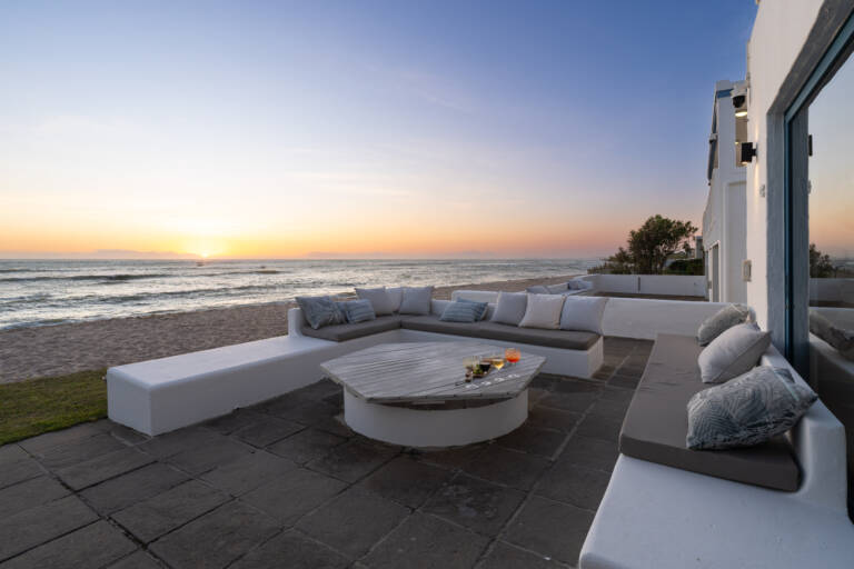 casa blue gordons bay 01 villa with ocean view 768x512