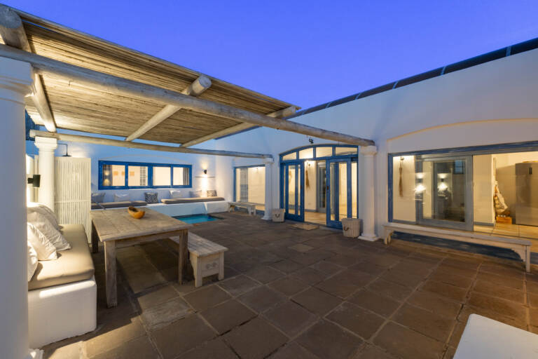 casa blue gordons bay 03 courtyard with outdoor dining 768x512