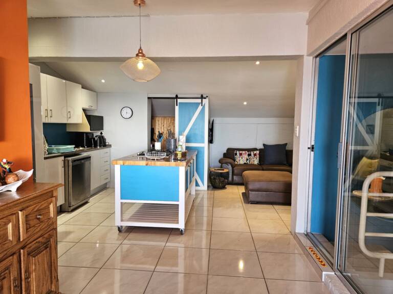 casita shonene gordons bay 05 self catering with sea view 768x576
