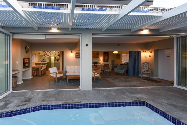 die badhuis gordons bay 02 indoor and outdoor home with private pool 768x513