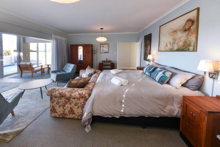 die badhuis gordons bay 09 bedroom with pool view 768x513