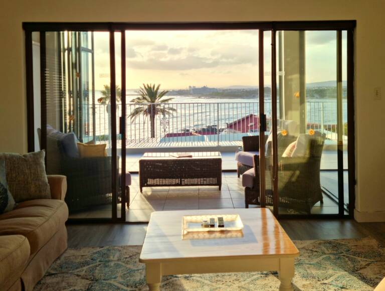 die braaihuis gordons bay 02 living room with ocean view 768x580