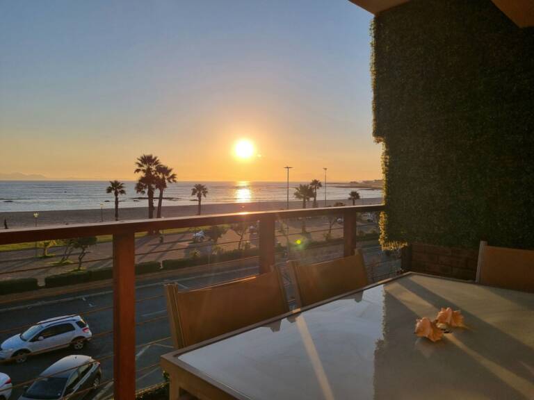 flat9 summer place gordons bay 27 seafacing balcony with sunsets 768x576