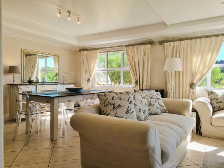 goldwater on beach gordons bay 05 holiday house with self catering  768x576