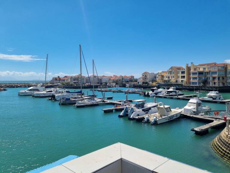 harbour place gordons bay 01 self catering 2 bedroom with harbour view 768x576