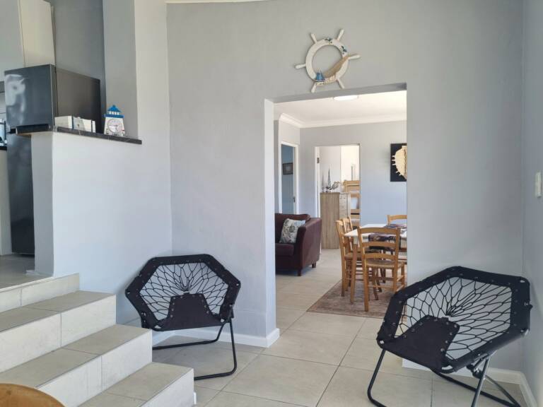 harbour place gordons bay 06 2 bedroom apartment with self catering 768x576