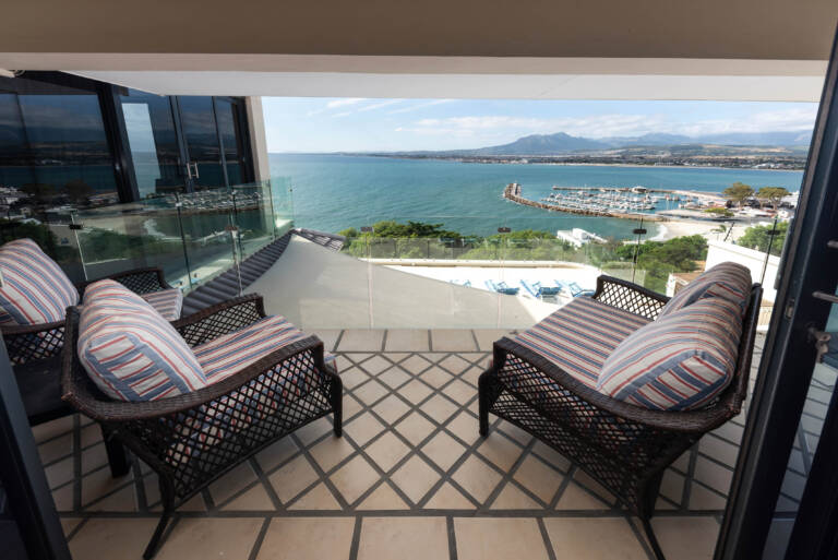 ocean views gordons bay 03 balcony with panoramic ocean views 768x513