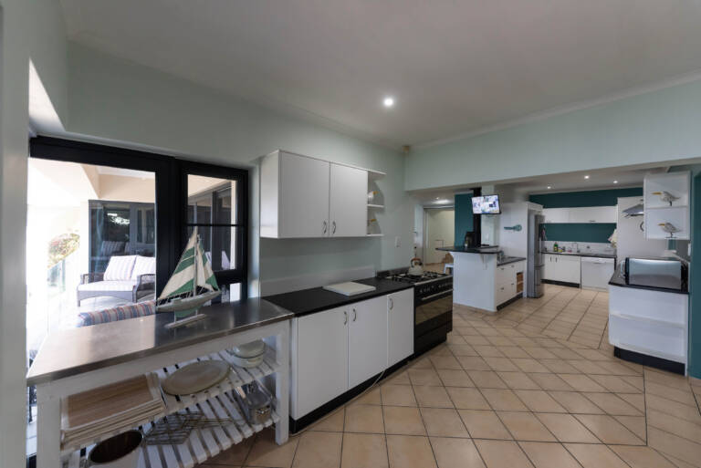 ocean views gordons bay 09 kitchen with indoor braai 768x513