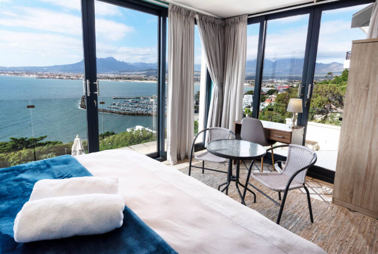 ocean views gordons bay 11 bedroom with panoramic ocean views 768x516