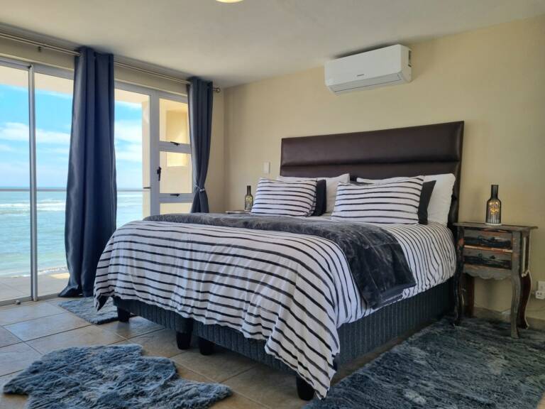 paradise tide gordons bay 17 bedroom with sea view 768x576