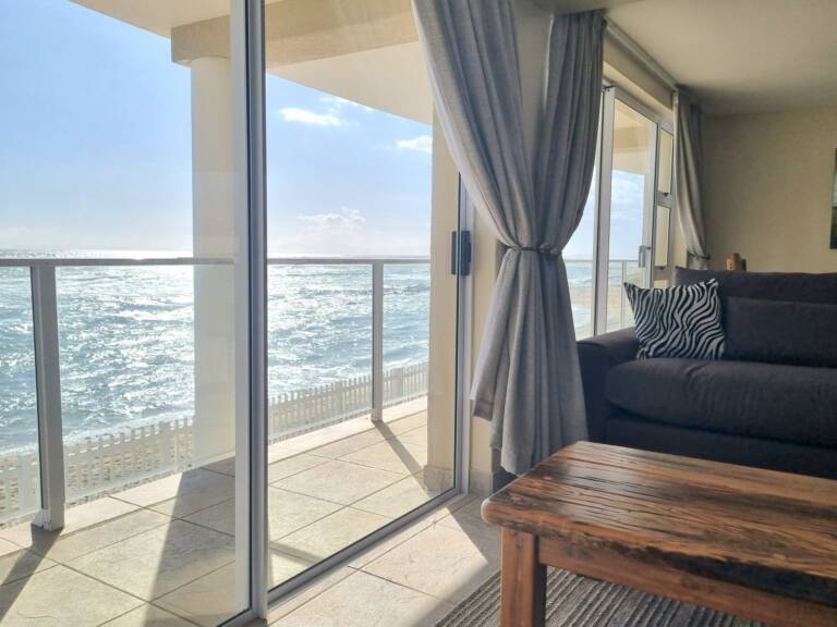 paradise tide gordons bay 48 tv room with sea views  768x576