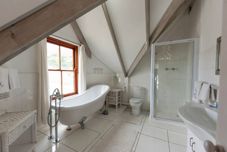 seagull cove gordons bay 26 bathroom with bath and shower 1 768x513