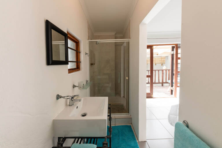 seagull cove gordons bay 42 cottage bathroom with shower 1 768x513