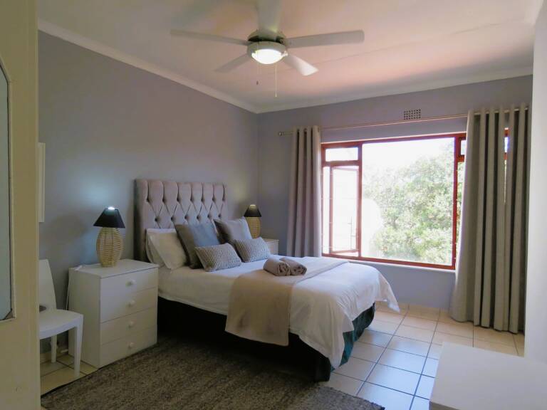 terrace on sea gordons bay 15 bedroom with queen bed 768x576